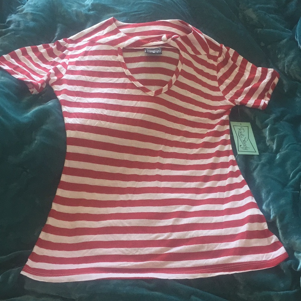 Red & white stripe t-shirt